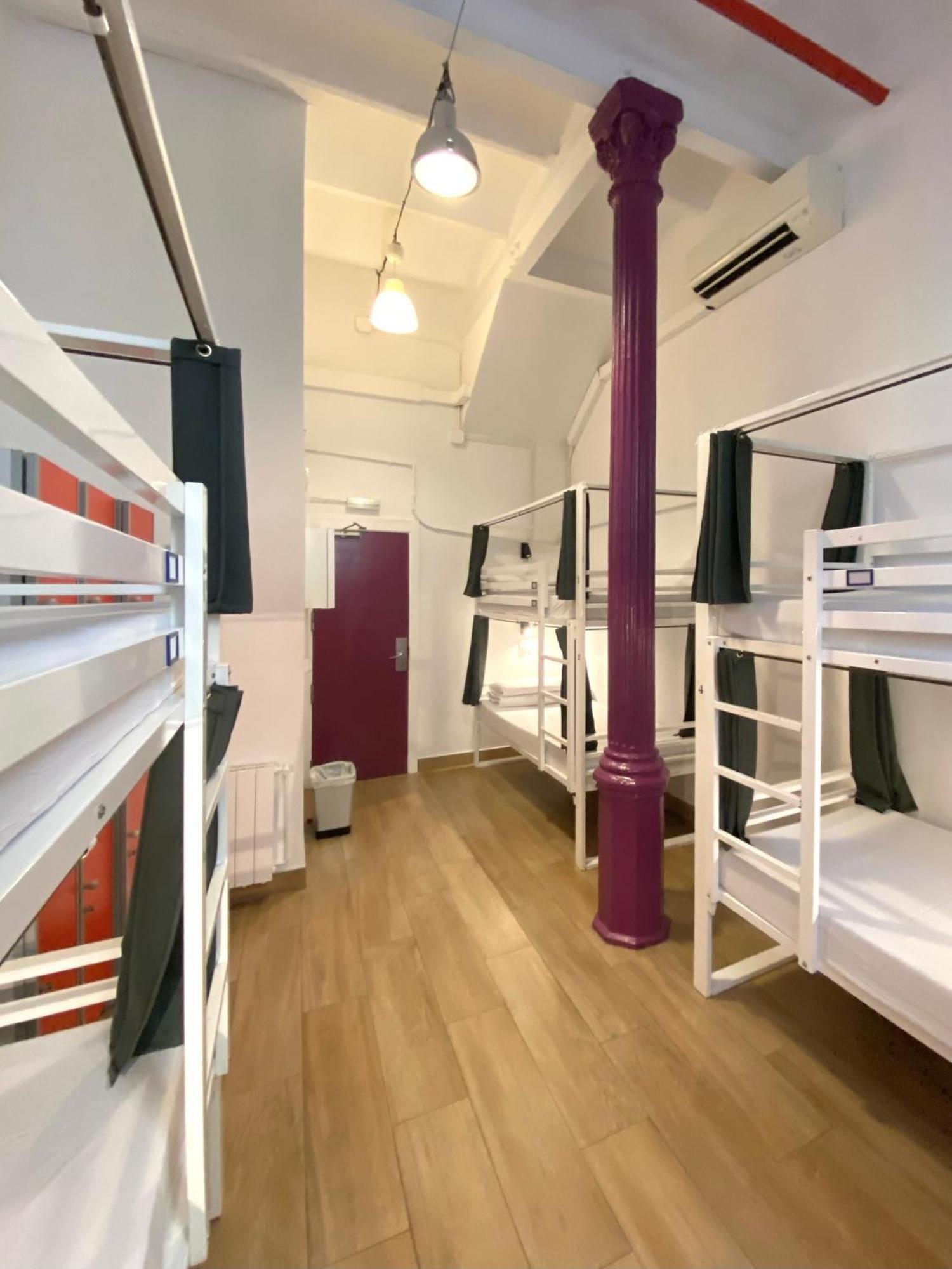Bed 6-Bed Mixed Dorm