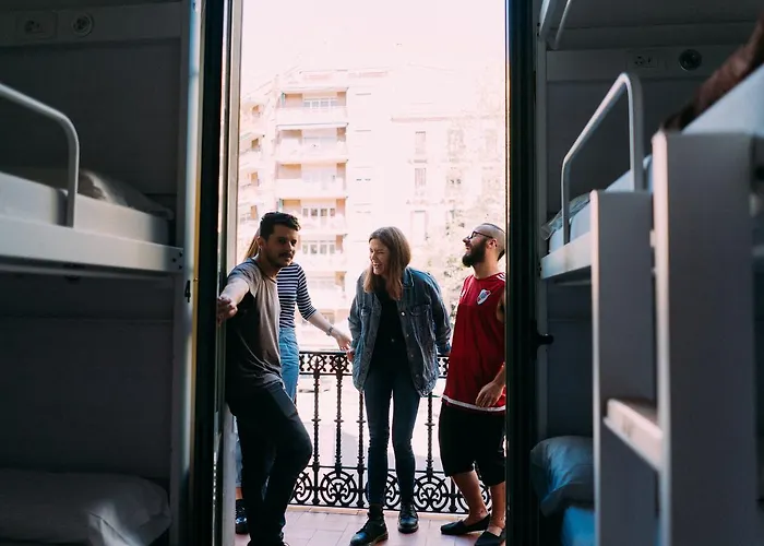 Black Swan Hostel Barcelona